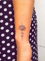 20 Beautiful Wrist Tattoo Ideas Unalome Tattoo Wrist Tattoos For Women Tattoos
