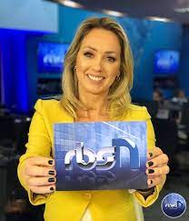 Carla fachim is best known as a journalist. Rbs Tv Sabado A Noite A Carla Fachim O Rbsnoticias Facebook