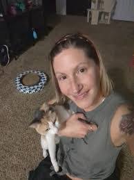 Melanie Coon's Instagram, Twitter & Facebook