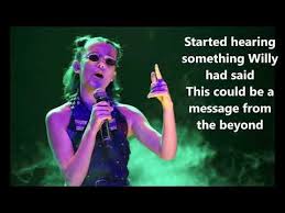 Stranger Things Season 1 Recap Millie Bobby Brown Lyrics I Pinimg Com 564x 97 8c Bc 978cbc32eed2451e6dac