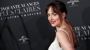She is the daughter of actors don johnson and melanie griffith. 5 Alasan Dakota Johnson Selalu Terlihat Modis Cantik Tempo Co