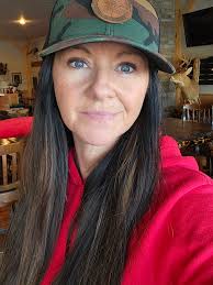 Mel Reese (@melreesepo)