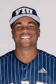 Shannon Buban's Instagram, Twitter & Facebook