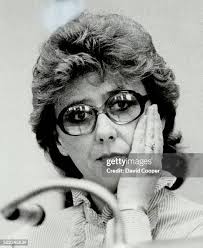 493 Phyllis Brown Photos & High Res Pictures