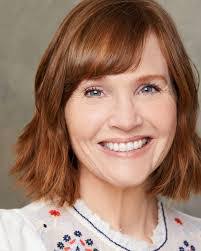 Kelly Peeples's Instagram, Twitter & Facebook