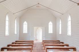 Simple And Elegant Chapel At Spring Hill Melbourne As Wedding Venue Anadena Photography Sydneyengagement S Prewedding Photography Photography Photographer