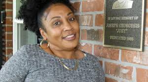 New Orleans' Donna Blunt serves 'mama' role for seven Magnolia women