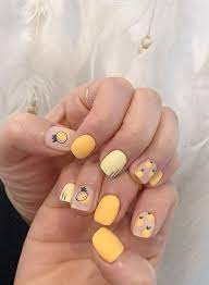 Tendencias de moda para di. 49 Mejores Disenos De Unas Para Primavera Verano 2019 Yellow Nails Pretty Nails Cute Nails