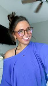 Shelby Bauer's Instagram, Twitter & Facebook