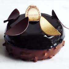2 575 Likes 20 Comments Foudepatisserie On Instagram Toujours Aussi Beaux Les Desserts De Gregoire Ossiano A D Chocolat Vanille Chocolat Claire Heitzler