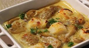 Faites cuire le poisson couvert à feu très doux. Gratin De Noix De Saint Jacques Recette Plat