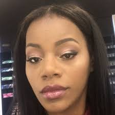 Tracy Rue's Instagram, Twitter & Facebook