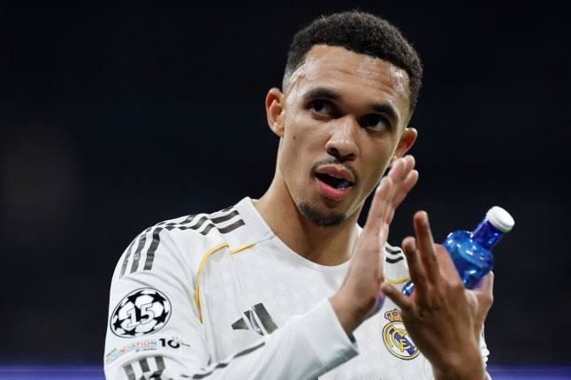Trent Alexander-Arnold names 'most underrated player in the world' after Man  City win | Football | Metro News