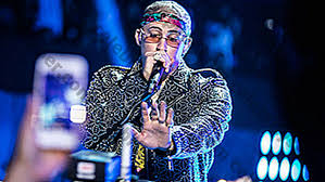 Benito antonio martínez ocasio, popularly known as bad bunny, is a puerto rican rap artist and songwriter. Patrimonio Neto De Bad Bunny Salario Fuentes De Ingresos Ganancias De Instagram Empresa Comercial Ingresos Por Avales Activos Estilo De Vida Casas Automoviles Gastos Impuestos Seguros Obras De Caridad Edad Nacionalidad Etnia