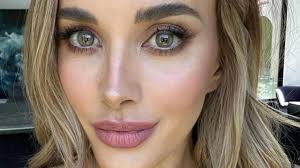 The Australians dying to be white