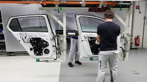 Volkswagen hat den werksurlaub für 2021 terminiert. Vw Lasst Produktion Wieder Anlaufen
