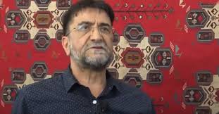 Nihat genç'in sosyal medya hesabı üzerinden yılın dilekçesi notuyla yaptığı paylaşımda, 42 tl yazar nihat genç'in, fetö mesajları verildiğini öne sürdüğü çarpışma dizisinin yapımcısı ay yapım. Nihat Genc Kimdir Nihat Genc Nereli Kac Yasinda