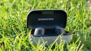 At $299.95, the handsome sennheiser momentum true wireless earphones are among the pricier options in a category that isn't exactly known for value. Die Sennheiser Momentum True Wireless Im Test Die Besten Komplett Kabellosen Ohrhorer Auf Dem Markt Techtest