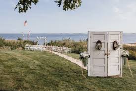 The pier is cnys premiere waterfront wedding and special event venue! 20 Most Beautiful Hamptons Wedding Venues Updated For 2021