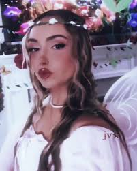 𝐉𝐮𝐥𝐢𝐚 𝐢𝐧 𝐚 𝐟𝐚𝐢𝐫𝐲 𝐜𝐨𝐬𝐭𝐮𝐦𝐞 😍 #fypツ #edit #videostar  #juliaraleighedits @Julia Raleigh