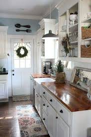 Buy country kitchen rugs & carpets and get the best deals at the lowest prices on ebay! Pin By Andrea Hernadi On Kitchens Small Cottage Kitchen Rustic Farmhouse Kitchen Cottage Kitchens