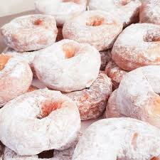 La Meilleure Recette De Donuts Moelleux Et Faciles Recette Donuts Meilleure Recette De Cookies Recette Patisserie Facile
