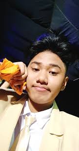 Last picture with my hair color! ✌️ Bukas iba naman hair color ko. Hihu!  See y'all peeps!