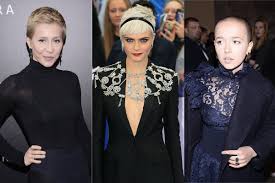 However, the polish singer is specially known for her unusual. Te Gwiazdy Nie Boja Sie Ostrych Ciec Monika Brodka I Anja Rubik W Krotkich Wlosach Wygladaja Swietnie