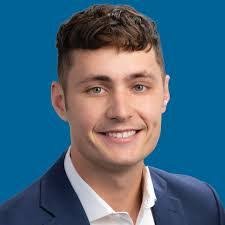 Chelsea Hinton's Instagram, Twitter & Facebook