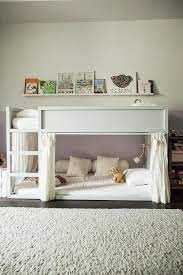 Cuisine chambres enfants pour filles et gara ons chambre a. Florence Mars Louis 12 Ans Alice 10 Ans Et Blanche 6 Ans The Socialite Family Deco Chambre Enfant Chambre Enfant Idee Chambre Enfant