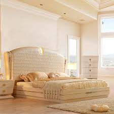 Chrysler modern 4 piece bedroom set gives you stylish pieces in your bedroom made for sleeping and storing. Buy Homey Design Hd 914 California King Platform Bedroom Set 3 Pcs In White Faux Leather Online