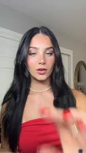 Allison Canfield's Instagram, Twitter & Facebook