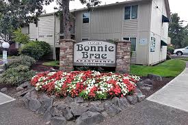 Maybe you would like to learn more about one of these? Bonnie Brae Apartments 13526 Sw Bonnie Brae Court Beaverton Or Apartments For Rent Rent Com