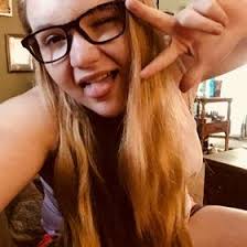 Sarah Derrick (elizabethderrick)