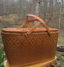 Large Vintage Redmon Picnic Basket Hamper With Solid Wood Top Wooden Handles And Woven Wicker Picnic Basket Redmon Picnic Basket Vintage Picnic Basket