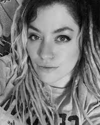 Jacquelyn Hunter (@radiatelov3) • Instagram photos and videos