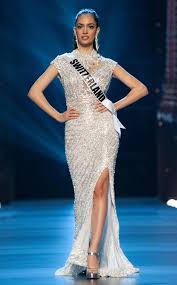 Photos From Miss Universe 2018 Evening Gown Competition E Online In 2020 Pageant Gowns Evening Gowns Celebrity Dresses
