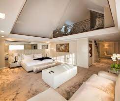 4 bds, 4 ba, 2,500 sqft Sumptuous Master Bedroom Suite With Mezzanine Level Isg