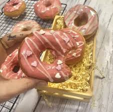 Donuts A L Americaine De Aux Douceurs De Gaelle Recette En 2020 Recette Gouter Glacage Beignets