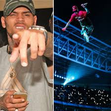 Team Breezy Mania - The Amazing 🔥 CHRIS BROWN IS WHO TF HE THINKS HE'S!!  👑🐐 The Goat!!! Team Breezy Forever ❤️💯 | Facebook