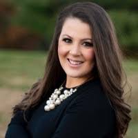 Elizabeth Burrow's Instagram, Twitter & Facebook