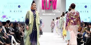 Kuala lumpur fashion week (klfw) is set to showcase the work of over 80 malaysian designers at the seventh edition of the event. All You Need To Know About The Kuala Lumpur Fashion Week Bliss Saigon Magazine