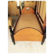 for sale wood bed single size 190 x 90 in good condation price 10 bd للبيع سرير خشب بحالة ممتازة السعر 10 bd tel 33770050