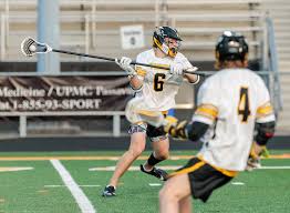 Tigers Fall To Blue Streaks