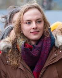 Trans doctor Beth Upton 'had right' to use NHS female changing room