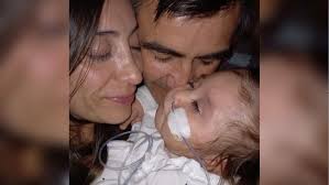 La mató en el parto": las denuncias de los padres de Rafaela por caso de  violencia obstétrica