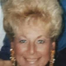 Linda Marzec's Instagram, Twitter & Facebook