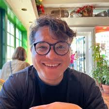 Jeff Keeley's Instagram, Twitter & Facebook