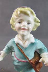 ROYAL WORCESTER Freda Doughty "THURSDAY'S CHILD" Figurine~~#3522