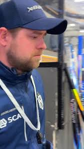 Sista temakvällen 2025! 🎇 Under tisdagskvällen var det för andra gången  denna säsong dags för temakväll i Karlstad tillsammans med @farjestad_bk  🤝🏼 Omkring 30 ledare från hela Värmland kom till Löfbergs Arena